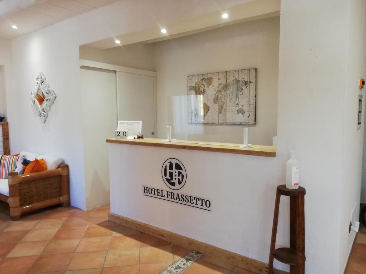 Hotel Frassetto Санта Тереза Галура Екстериор снимка
