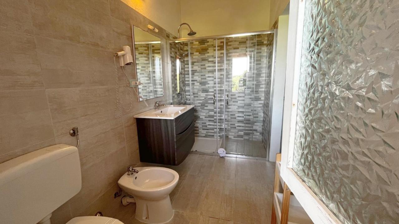 Hotel Frassetto Санта Тереза Галура Екстериор снимка