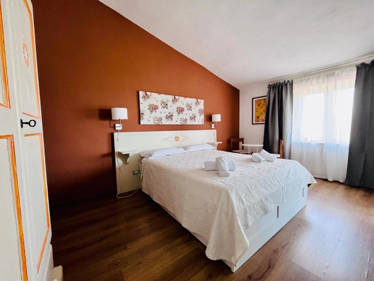 Hotel Frassetto Санта Тереза Галура Екстериор снимка