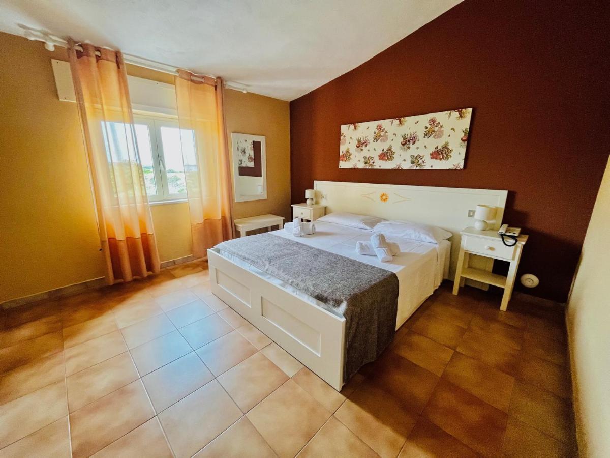Hotel Frassetto Санта Тереза Галура Екстериор снимка