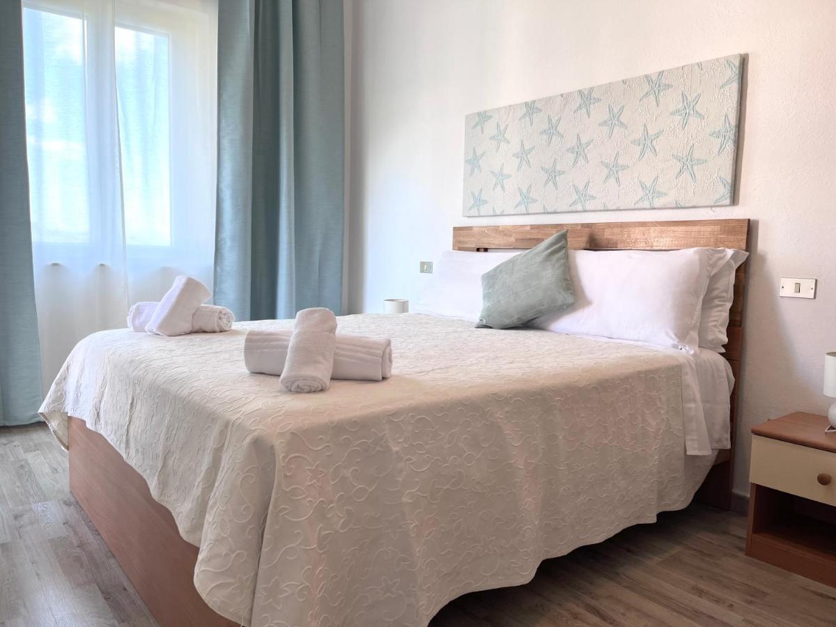 Hotel Frassetto Санта Тереза Галура Екстериор снимка