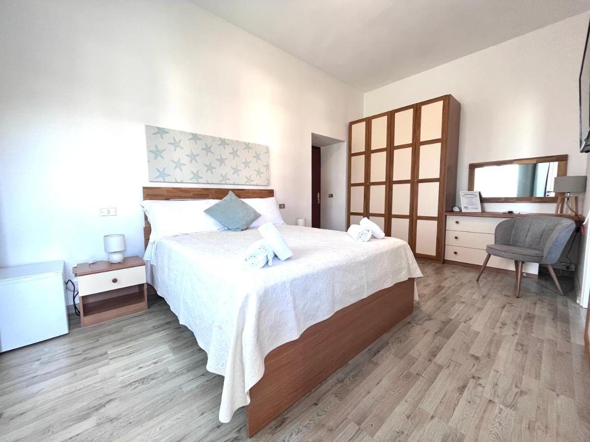 Hotel Frassetto Санта Тереза Галура Екстериор снимка