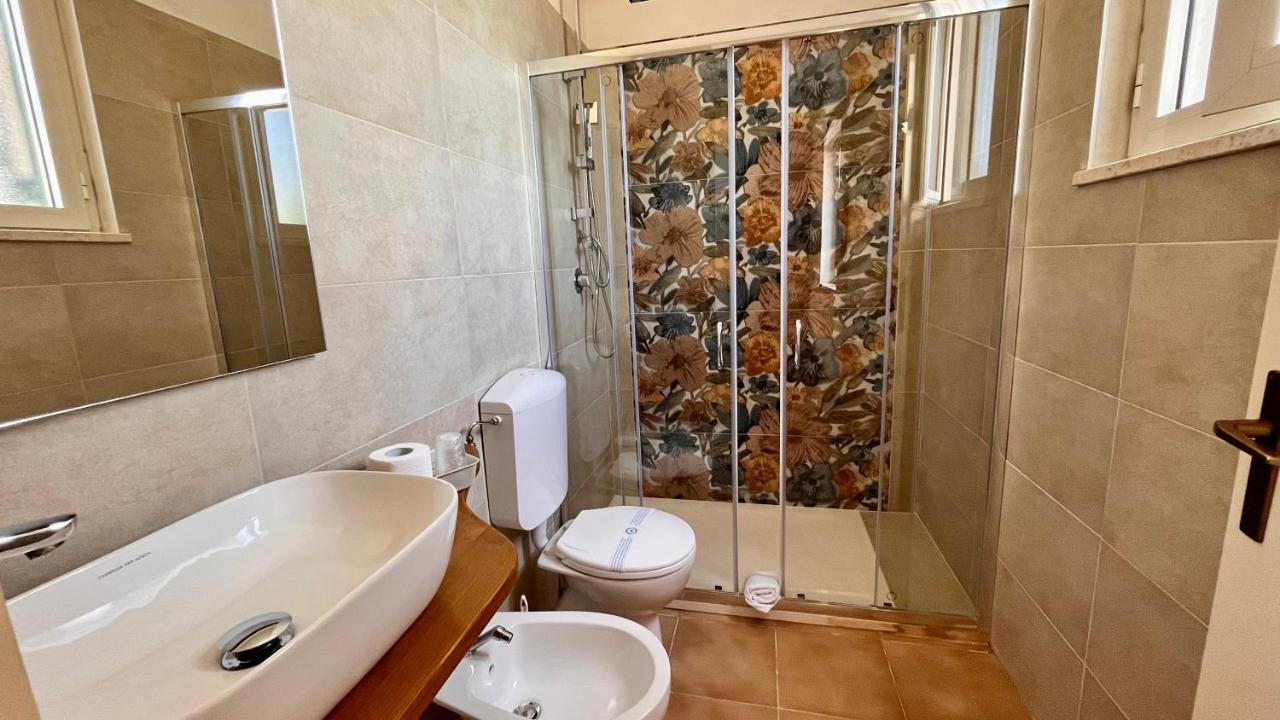 Hotel Frassetto Санта Тереза Галура Екстериор снимка