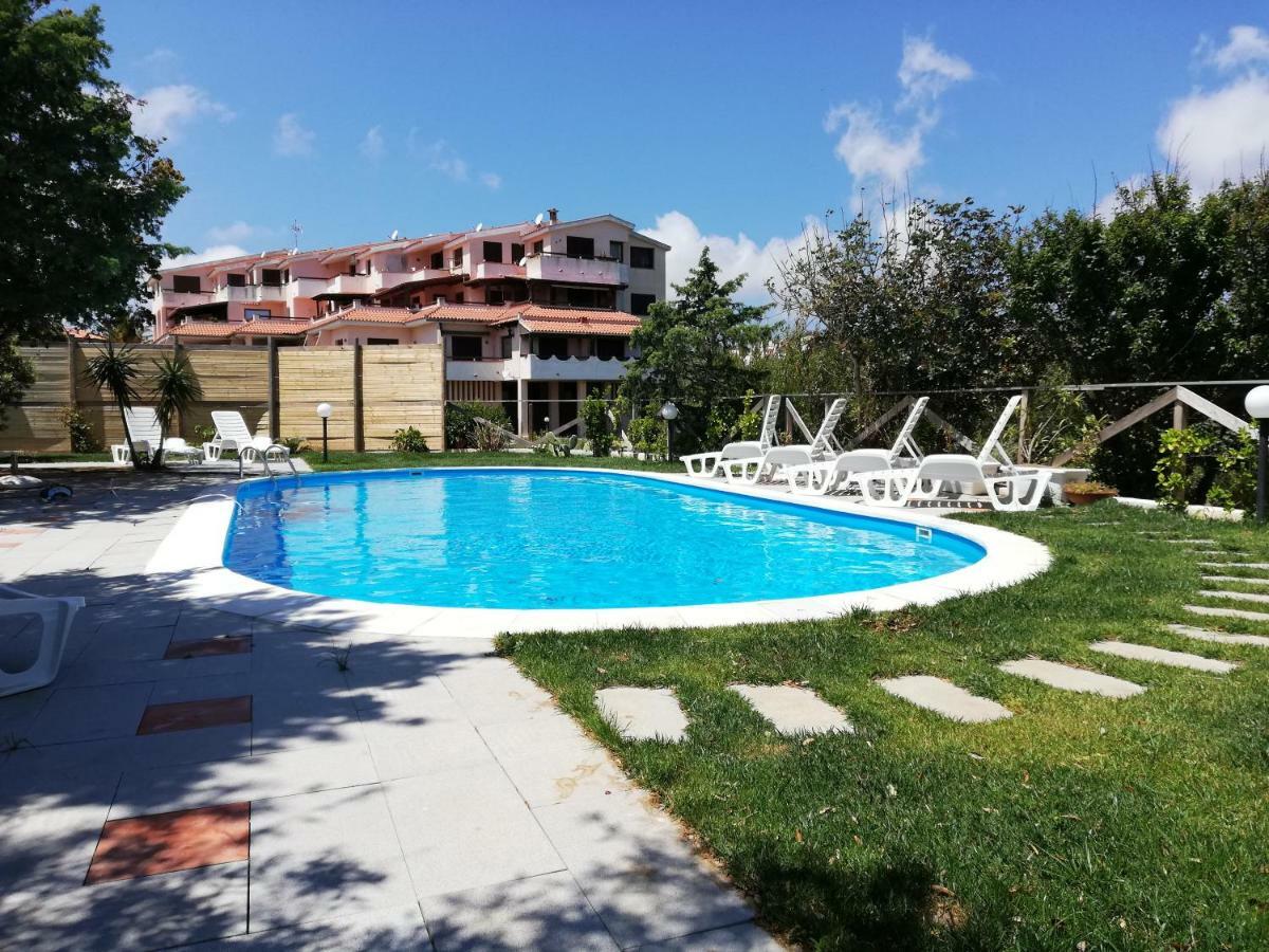Hotel Frassetto Санта Тереза Галура Екстериор снимка